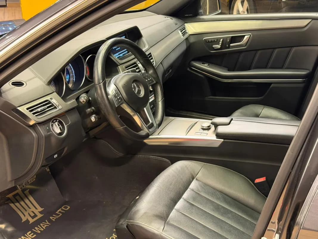مرسيدس بنز E250 2014 ايه ام جي رمادي أوتوماتيك — مستعملة