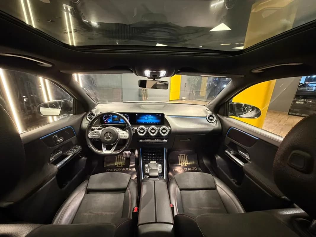 مرسيدس بنز GLA 200 2021 ايه ام جي فضي أوتوماتيك — مستعملة