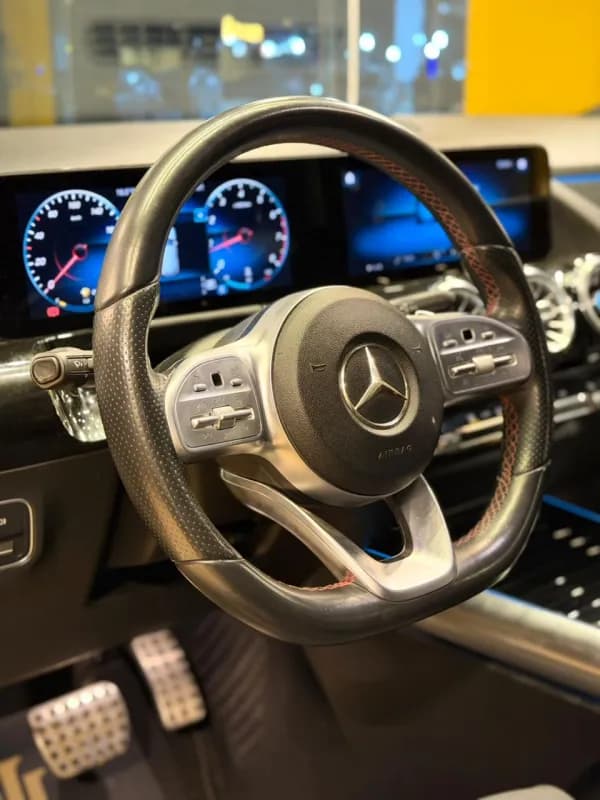 مرسيدس بنز GLA 200 2021 ايه ام جي فضي أوتوماتيك — مستعملة