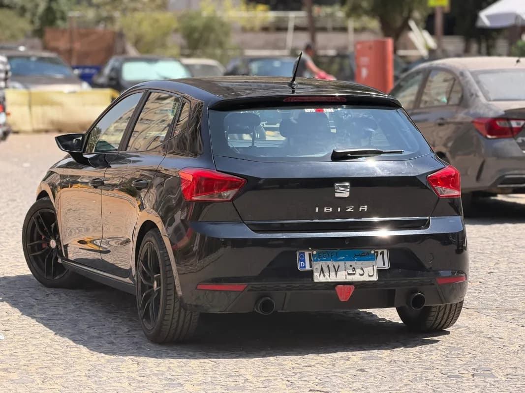 سيات ابيزا 2021 ريفرنس أسود أوتوماتيك — مستعملة