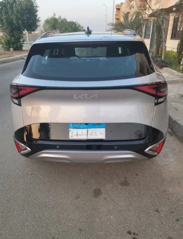 كيا سبورتاج 2025 3 ار دي فضي أوتوماتيك — مستعملة