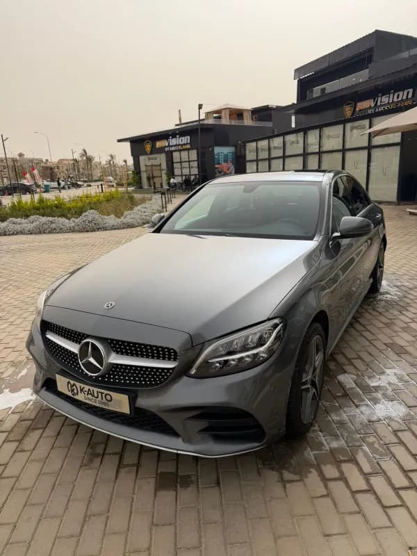 مرسيدس بنز C300 2020 اي ام جي رمادي أوتوماتيك — مستعملة