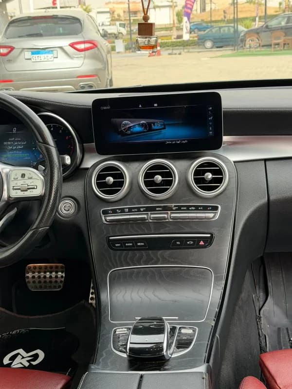 مرسيدس بنز C300 2020 اي ام جي رمادي أوتوماتيك — مستعملة
