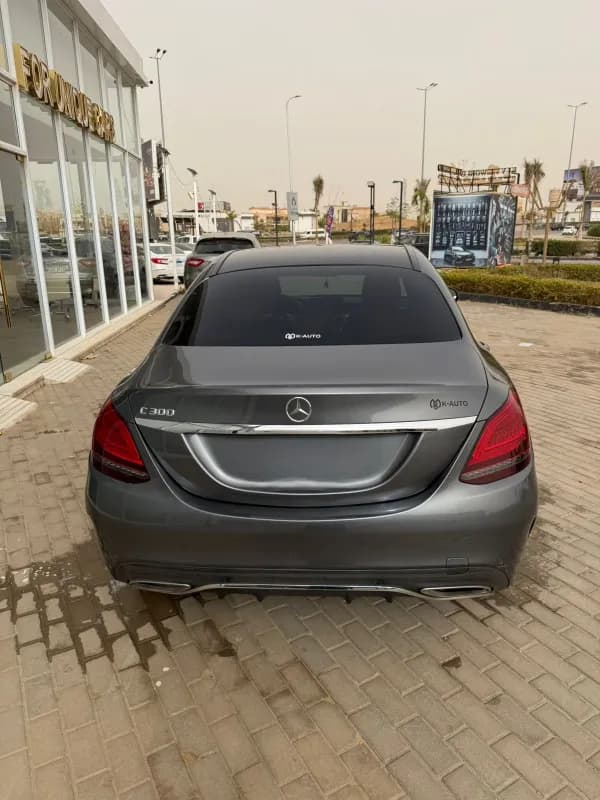 مرسيدس بنز C300 2020 اي ام جي رمادي أوتوماتيك — مستعملة