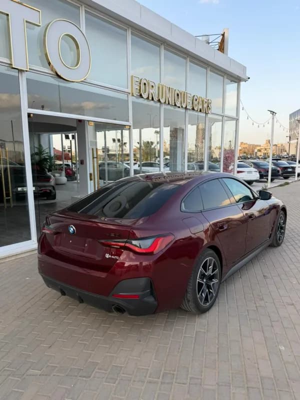 بي ام دبليو 420i 2024 M-Sport أحمر غامق أوتوماتيك — مستعملة
