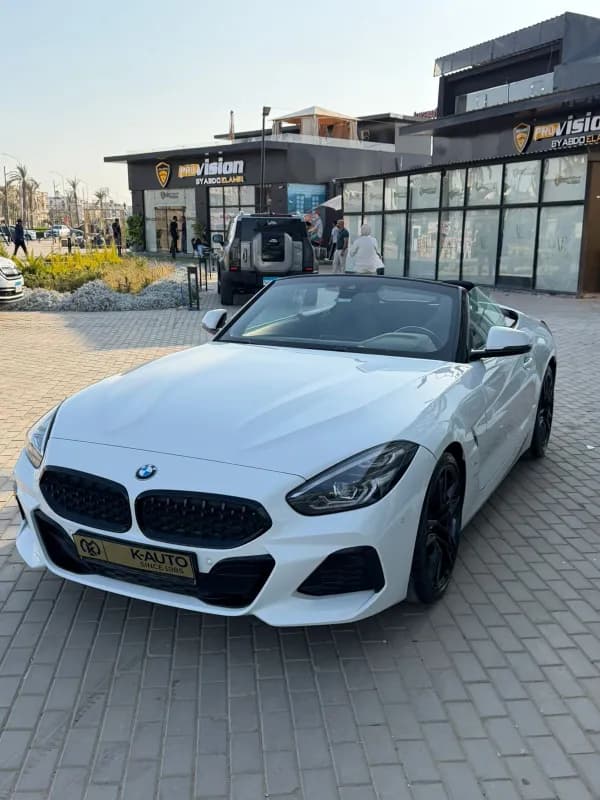 بي ام دبليو Z4 2022 ام 3 كونفيرتبل أبيض أوتوماتيك — مستعملة