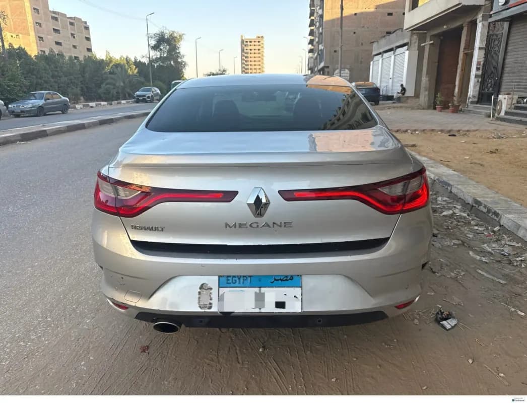 رينو ميجان 2020 توب لاين فضي أوتوماتيك — مستعملة