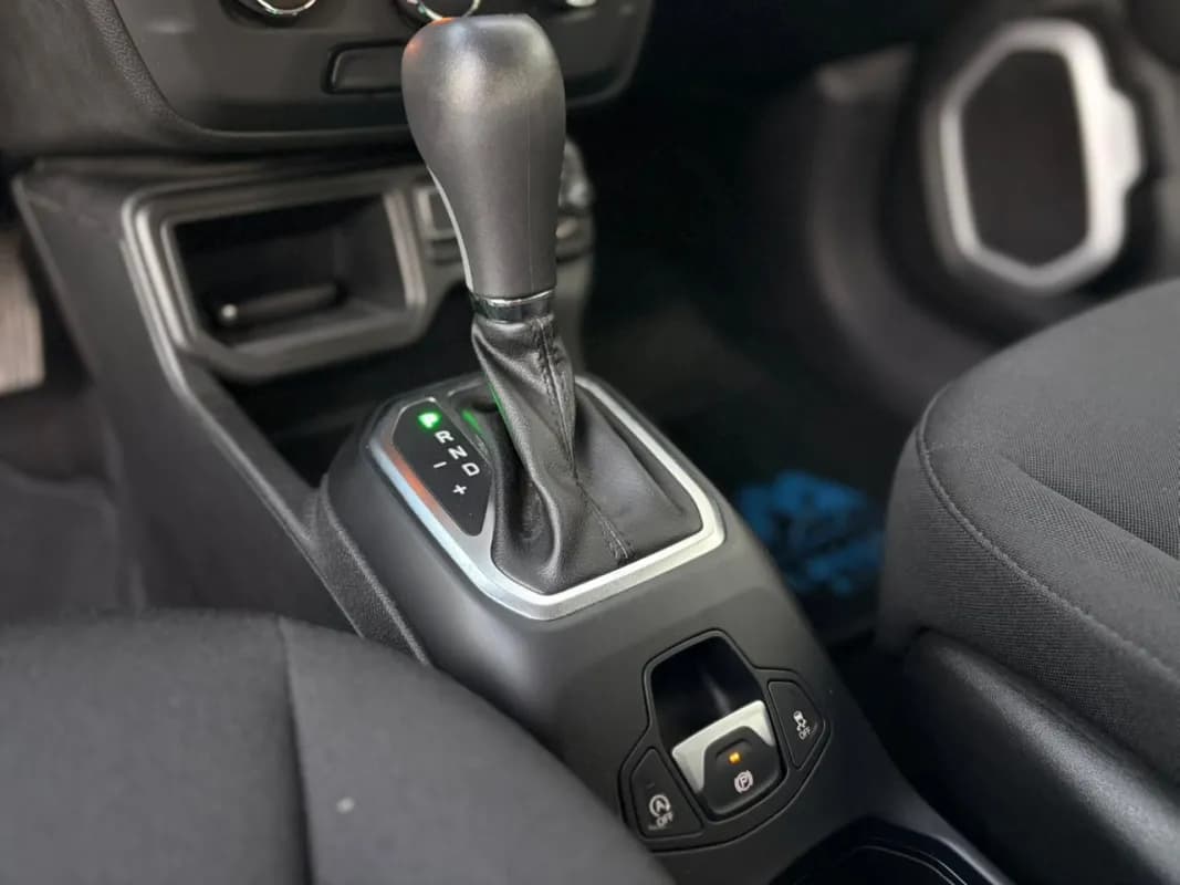 Jeep Renegade 2018 Longitude Blue Automatic — Used