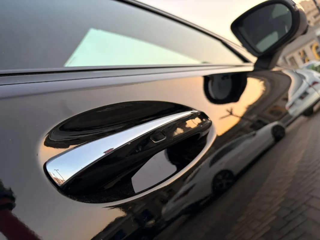 مرسيدس بنز A200 2023 اي ام جي أسود أوتوماتيك — مستعملة