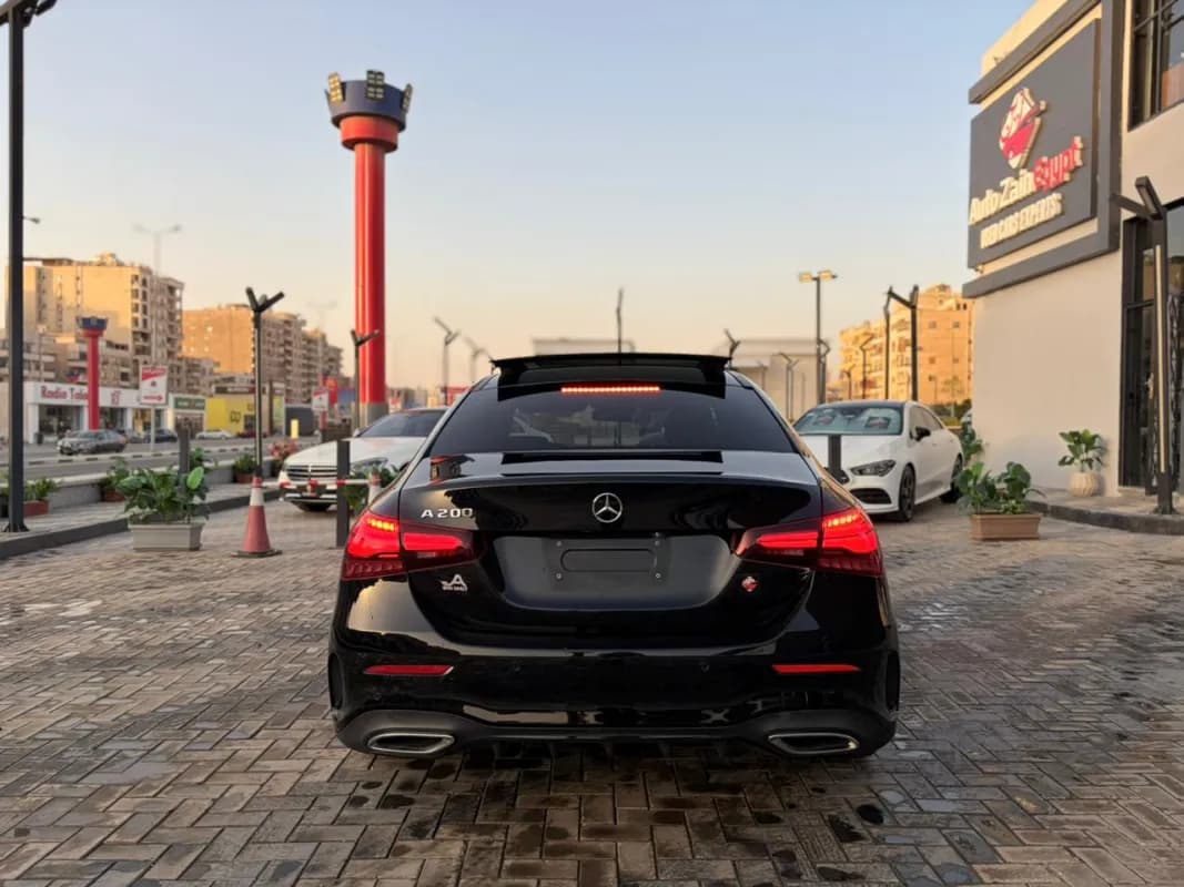 مرسيدس بنز A200 2023 اي ام جي أسود أوتوماتيك — مستعملة