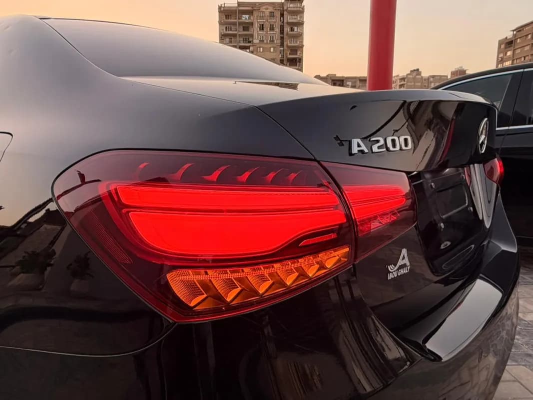 مرسيدس بنز A200 2023 اي ام جي أسود أوتوماتيك — مستعملة
