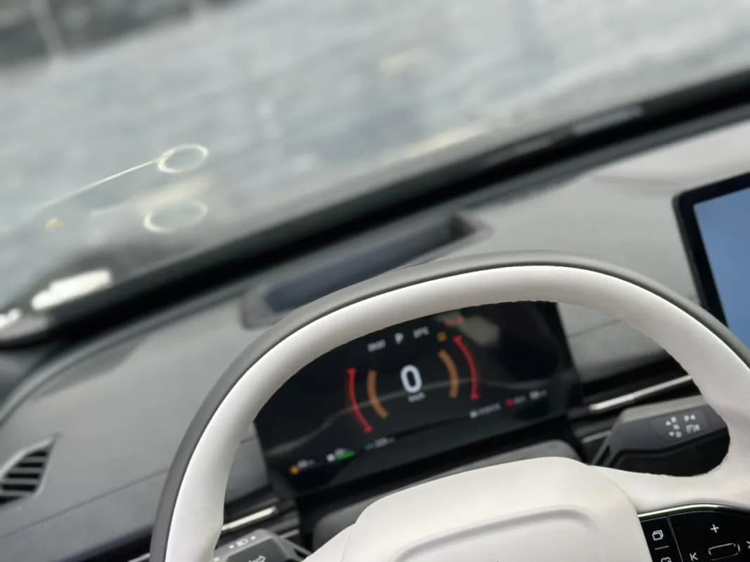دونج فينج 007 2025 630 رينج أسود أوتوماتيك — جديدة