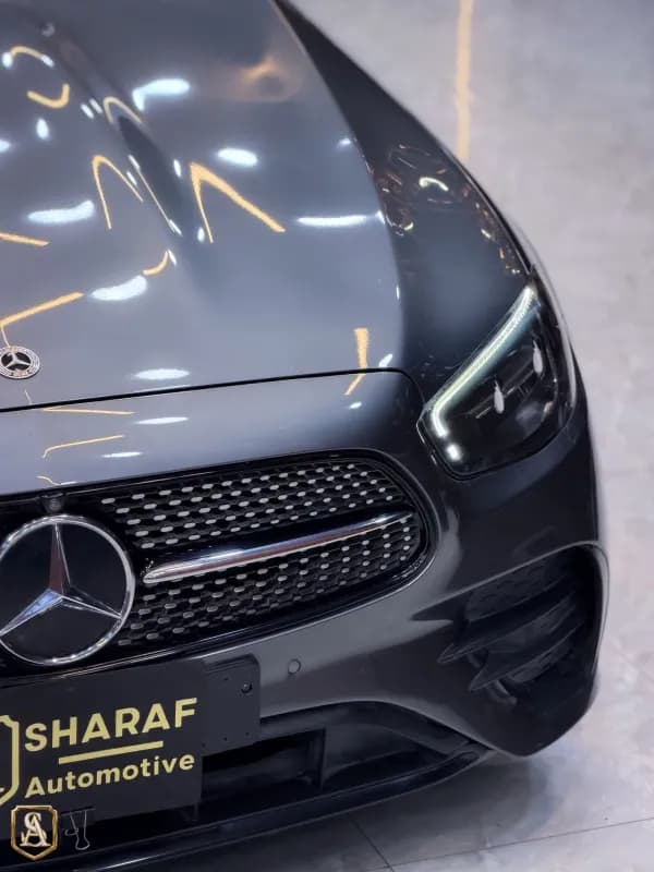 مرسيدس بنز E200 2022 ايه ام جي رمادي أوتوماتيك — مستعملة