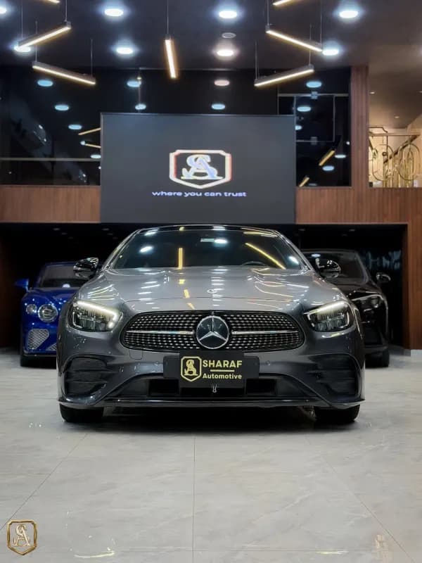 مرسيدس بنز E200 2022 ايه ام جي رمادي أوتوماتيك — مستعملة