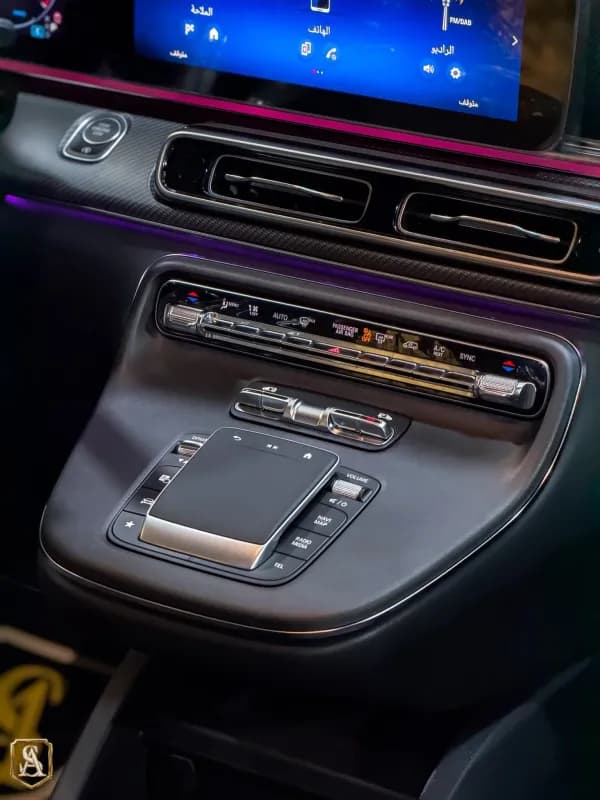 مرسيدس بنز V 300 2026 ايه ام جي أسود أوتوماتيك — جديدة