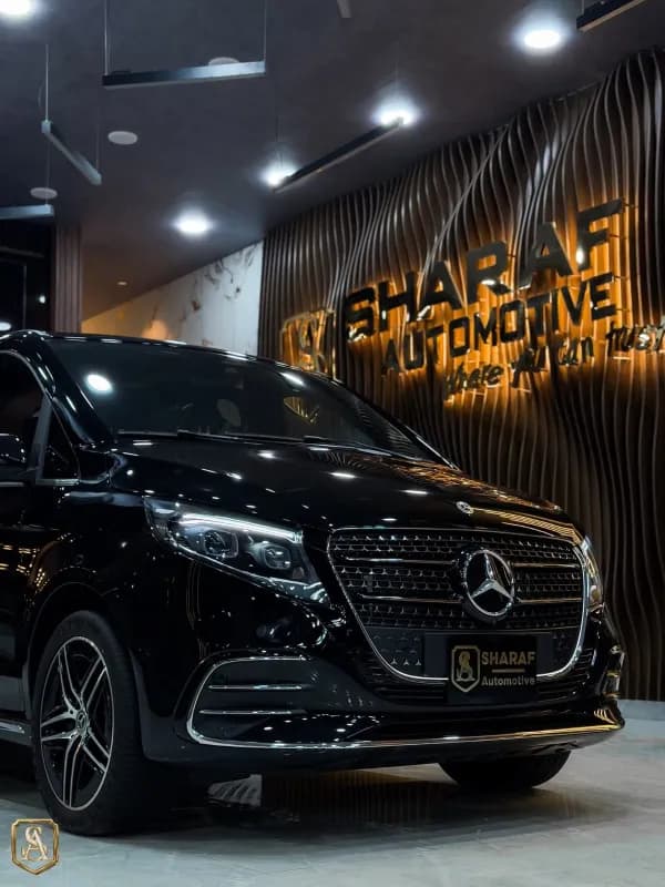 مرسيدس بنز V 300 2026 ايه ام جي أسود أوتوماتيك — جديدة