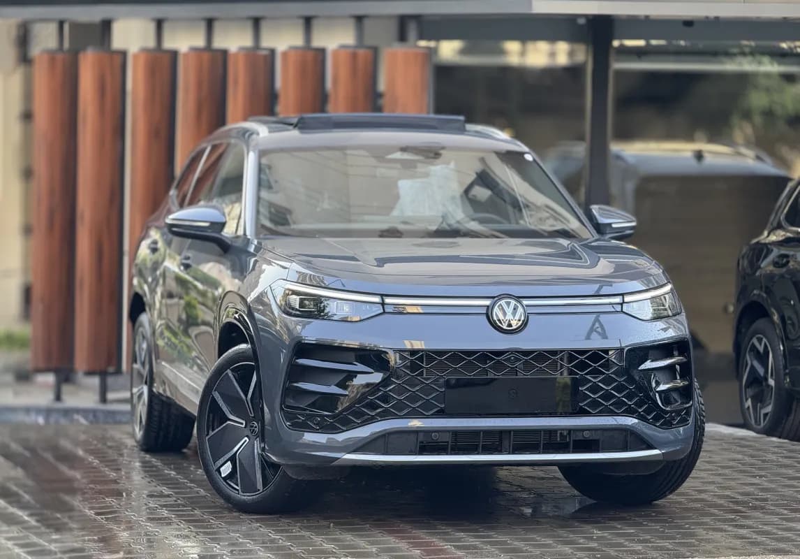 فولكس فاجن Tayron 2026 ار لاين رمادي أوتوماتيك — جديدة