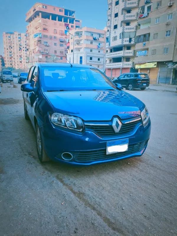 رينو سانديرو 2014 هاي لاين أزرق مانيوال — مستعملة