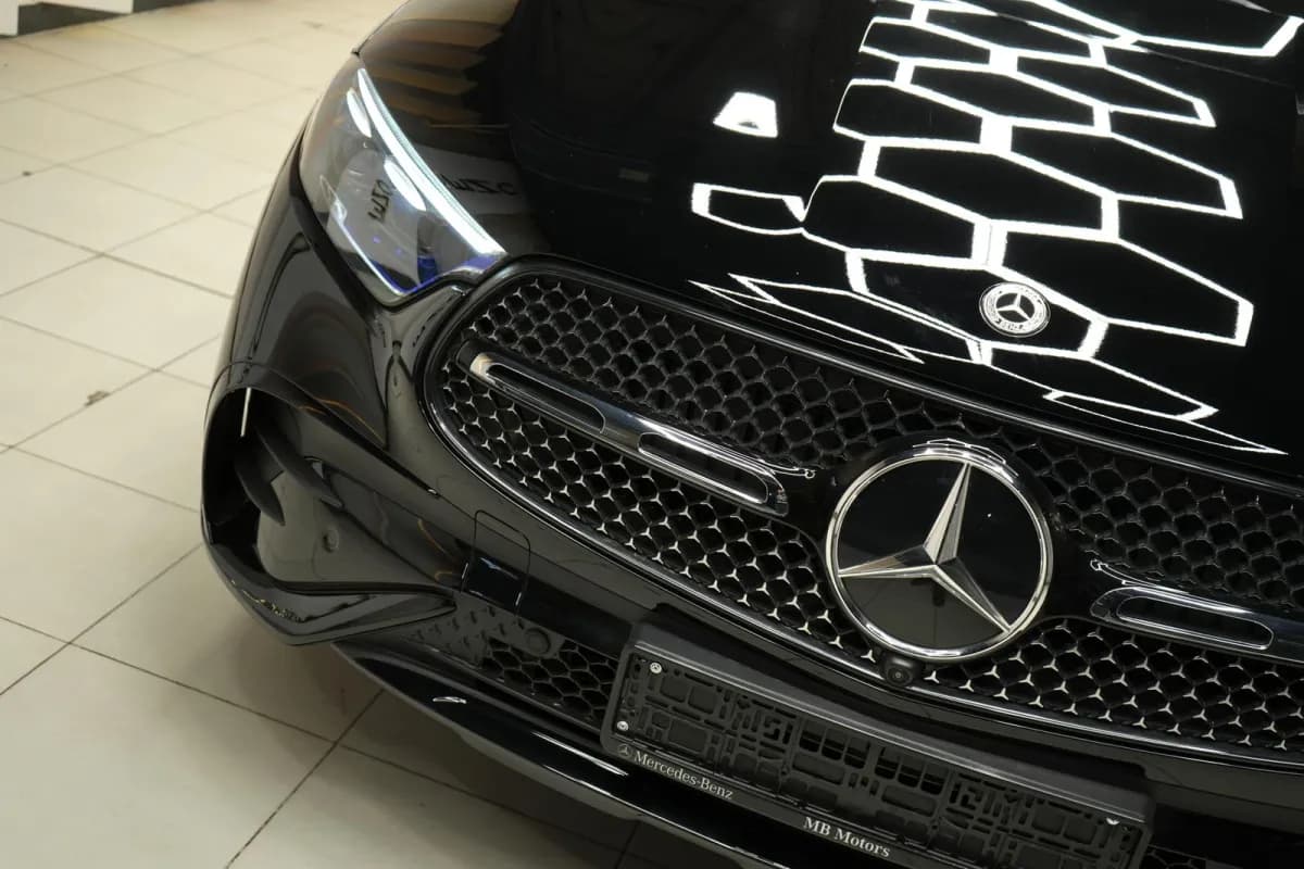 مرسيدس بنز GLC 300 2026 كوبيه أسود أوتوماتيك — جديدة