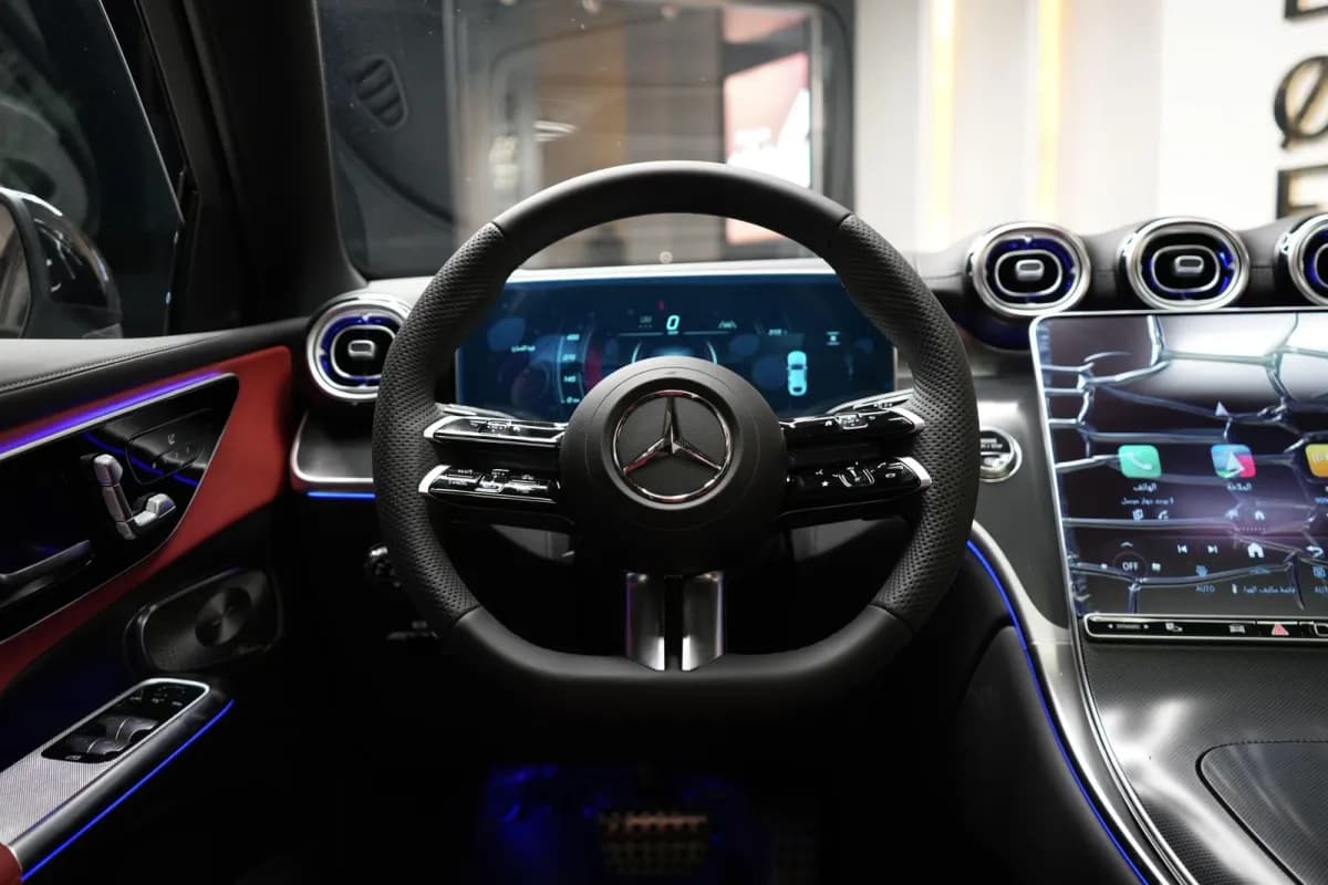 مرسيدس بنز GLC 300 2026 كوبيه أسود أوتوماتيك — جديدة