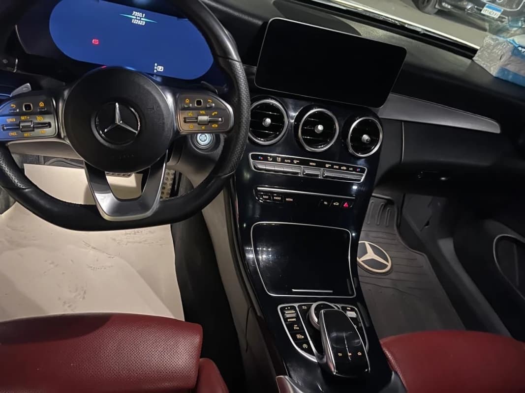 مرسيدس بنز سي كوبيه 2019 أبيض أوتوماتيك — مستعملة