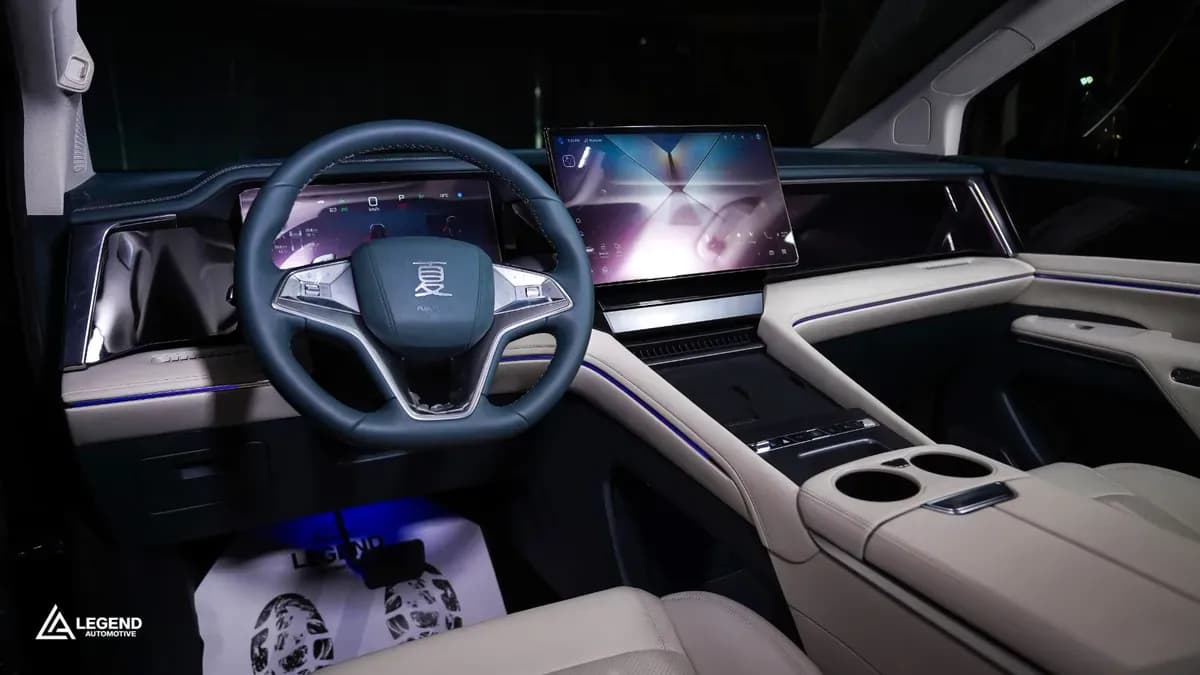 بي واي دي شيا 2025 دي أم - اي أسود أوتوماتيك — جديدة