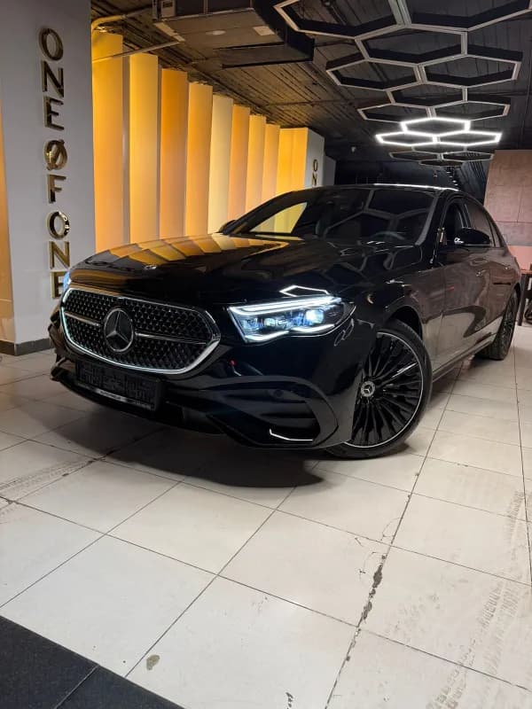 مرسيدس بنز E200 2026 ايه ام جي أسود أوتوماتيك — جديدة