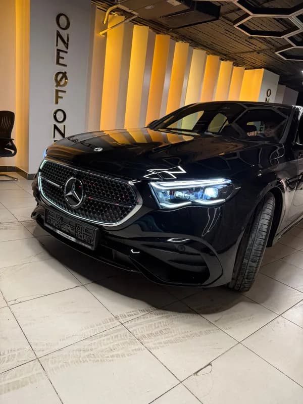 مرسيدس بنز E200 2026 ايه ام جي أسود أوتوماتيك — جديدة