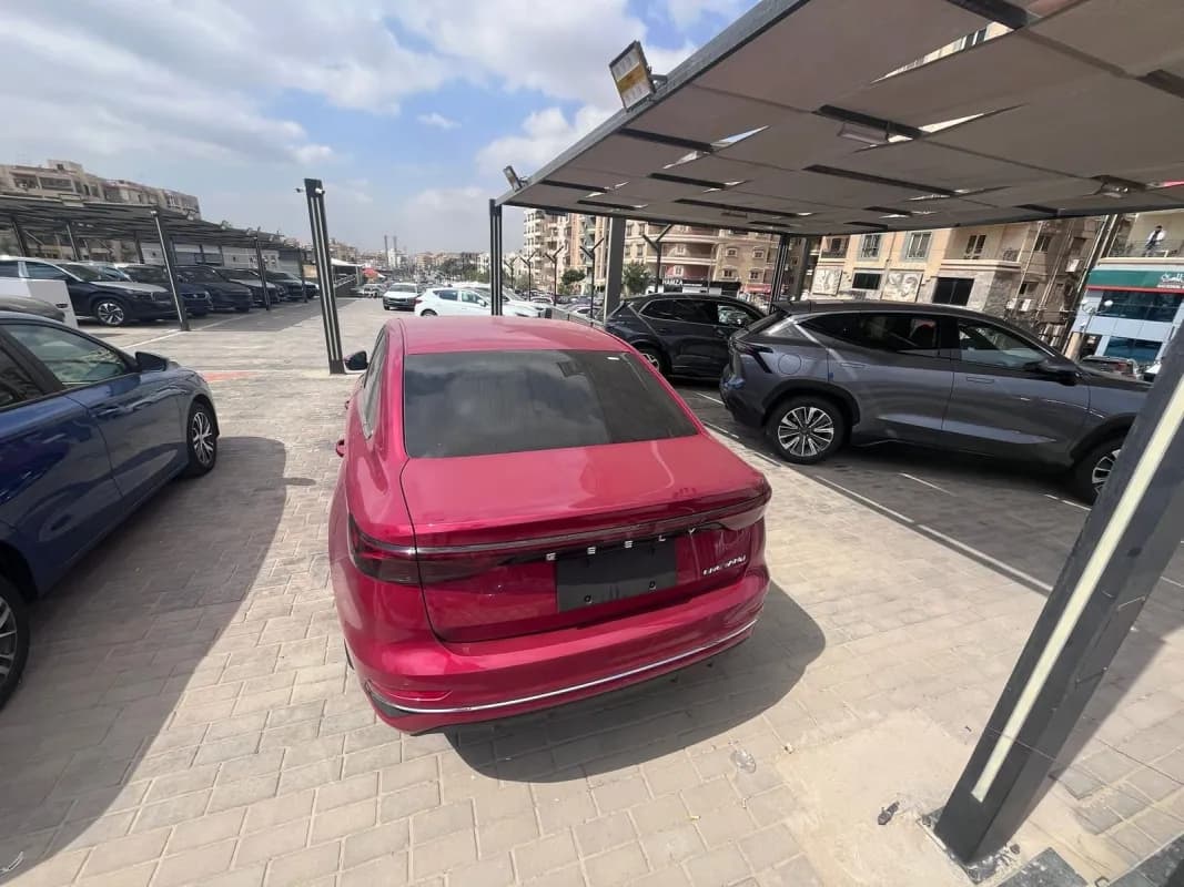 جيلي امجراند 2026 كومفورت أحمر أوتوماتيك — جديدة