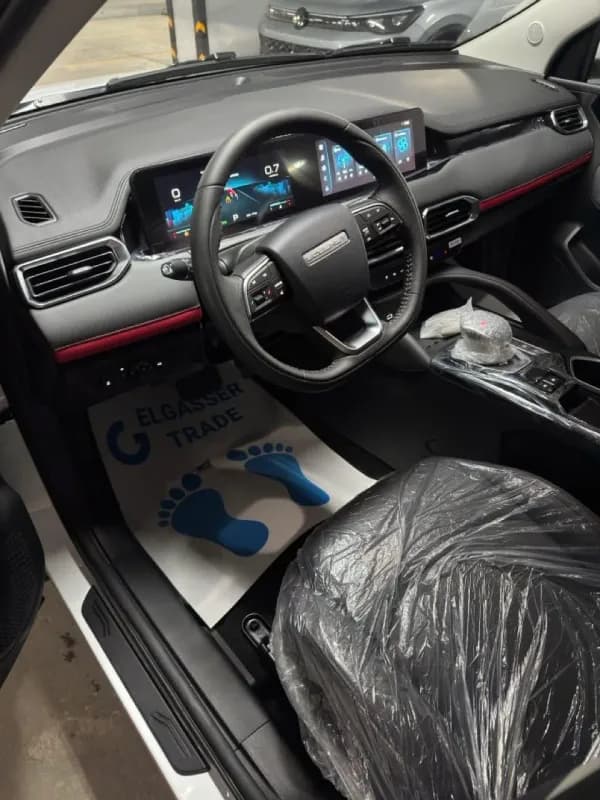 سويست S05 2027 هاي لاين أبيض أوتوماتيك — جديدة