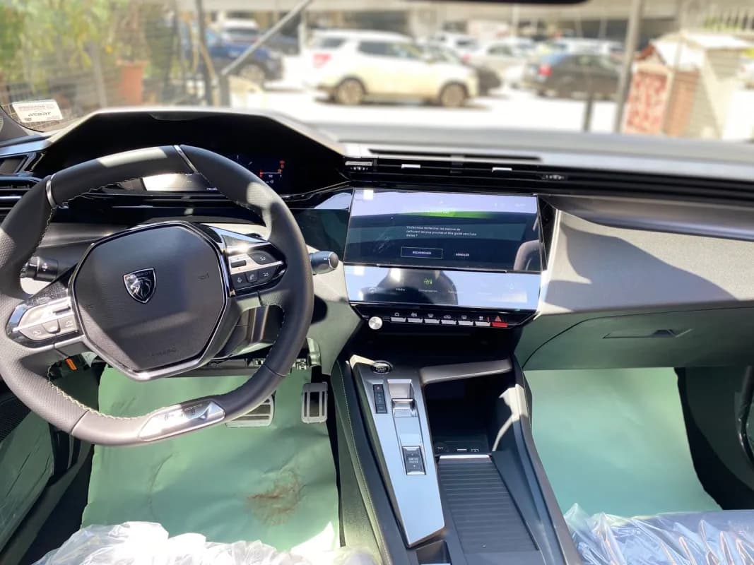 بيجو 408 2026 جي تي لاين أزرق أوتوماتيك — جديدة