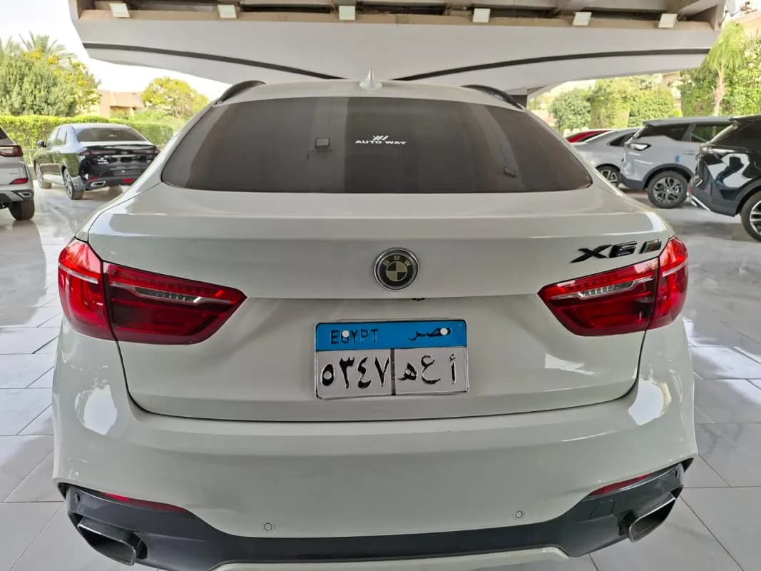 بي ام دبليو X6 2019 ام 40 اي أبيض أوتوماتيك — مستعملة