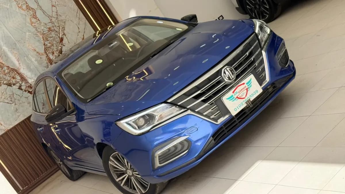 ام جي 5 2020 لاكشري أزرق أوتوماتيك — مستعملة