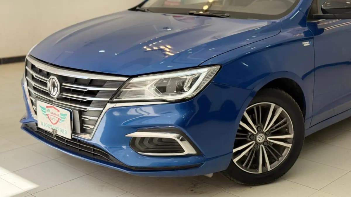 ام جي 5 2020 لاكشري أزرق أوتوماتيك — مستعملة