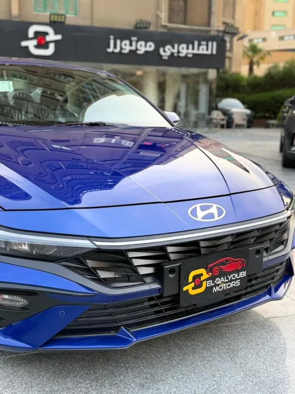 هيونداي إلنترا سي ان 7 2024 بلاك ديموند أزرق أوتوماتيك — جديدة