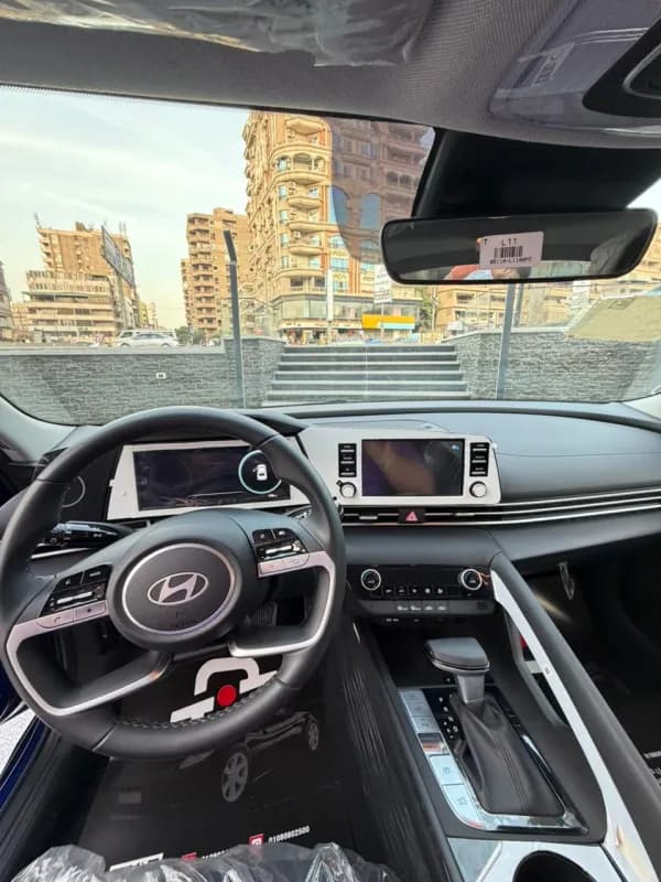 هيونداي إلنترا سي ان 7 2024 بلاك ديموند أزرق أوتوماتيك — جديدة