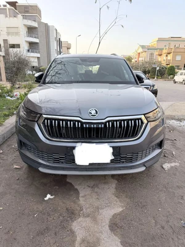 سكودا كودياك 2023 سبورت لاين ( استيراد ) رمادي ناردو أوتوماتيك — مستعملة