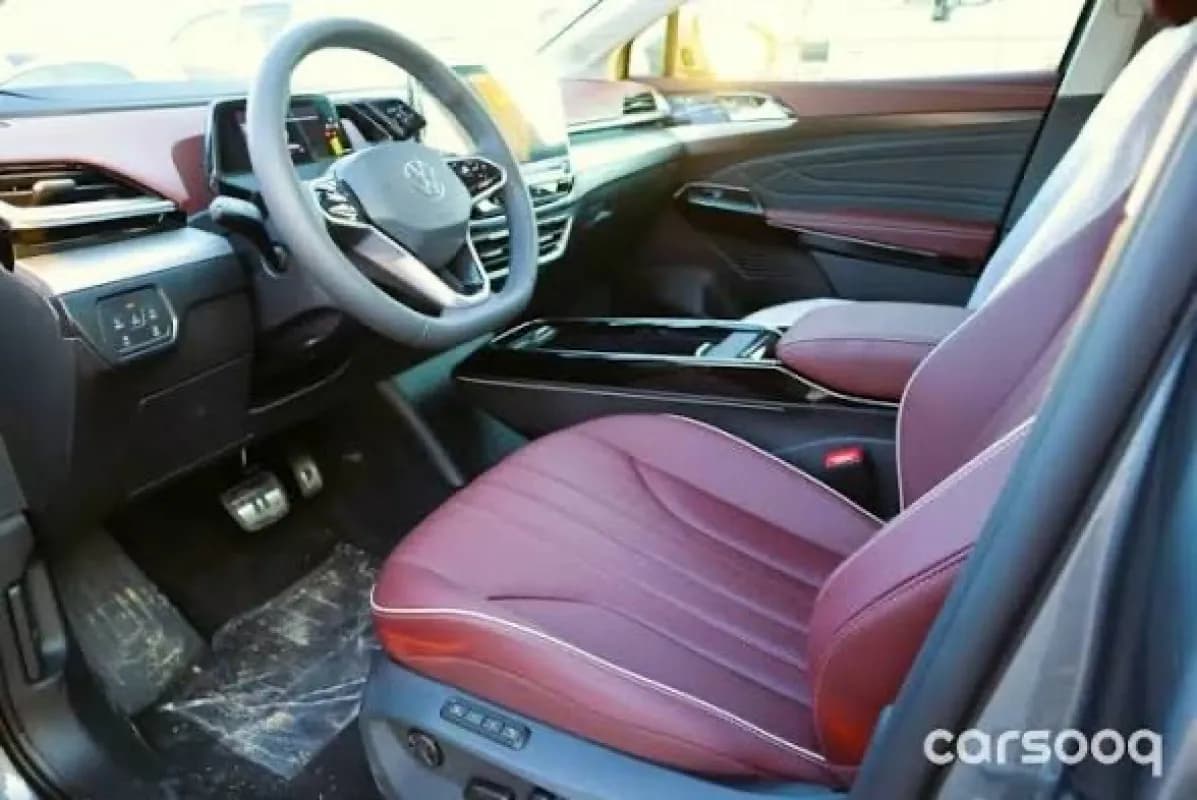 فولكس فاجن اي دي 6 2023 برو رمادي أوتوماتيك — مستعملة