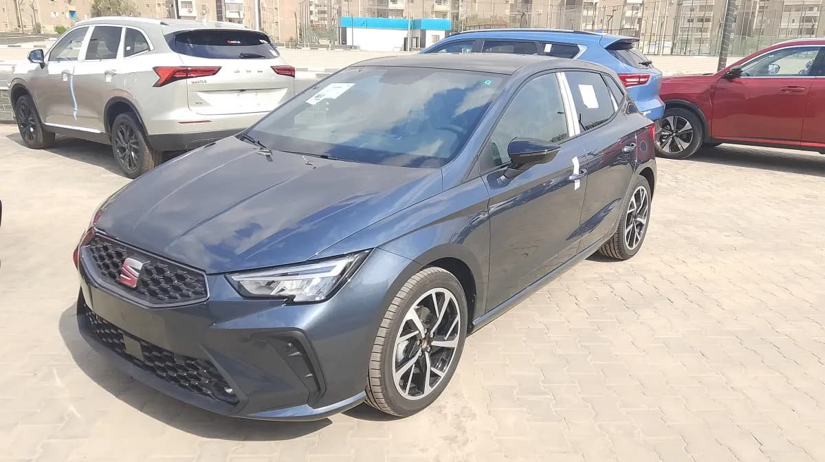 سيات ابيزا 2026 اف ار رمادي أوتوماتيك — جديدة