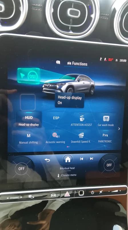 مرسيدس بنز GLC 300 2026 كوبيه رمادي قابض مزدوج — جديدة