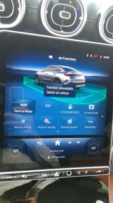 مرسيدس بنز GLC 300 2026 كوبيه رمادي قابض مزدوج — جديدة