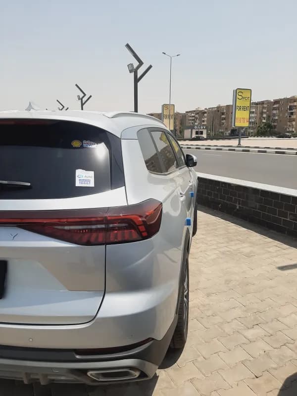 شيري تيجو 8 برو ماكس 2026 فلاج شيب فضي قابض مزدوج — جديدة