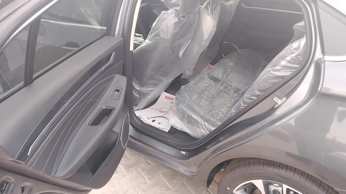 شيري أريزو 6 2026 كمفورت رمادي أوتوماتيك — جديدة
