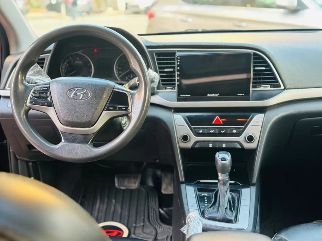 هيونداي إلنترا أي دي 2019 سمارت أسود أوتوماتيك — مستعملة