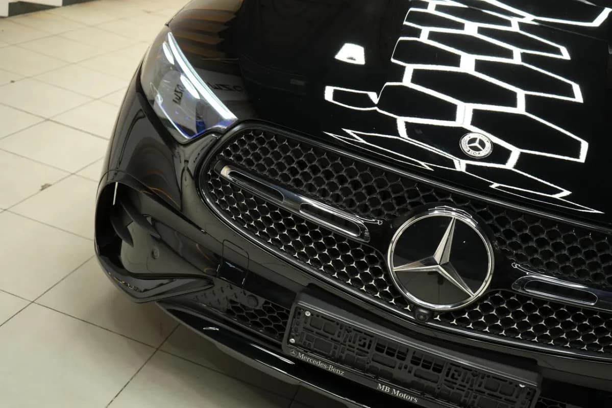 مرسيدس بنز GLC 300 2026 كوبيه أسود أوتوماتيك — جديدة
