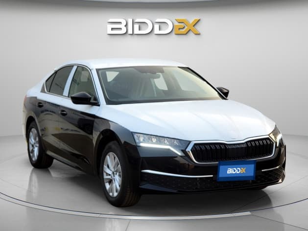سكودا اوكتافيا A8 2025 لوفت أسود أوتوماتيك — جديدة