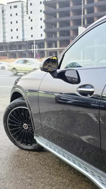 مرسيدس بنز GLC 300 2025 كوبيه أسود أوتوماتيك — جديدة