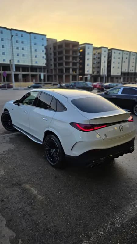 مرسيدس بنز GLC 43 2026 ايه ام جي أبيض أوتوماتيك — جديدة