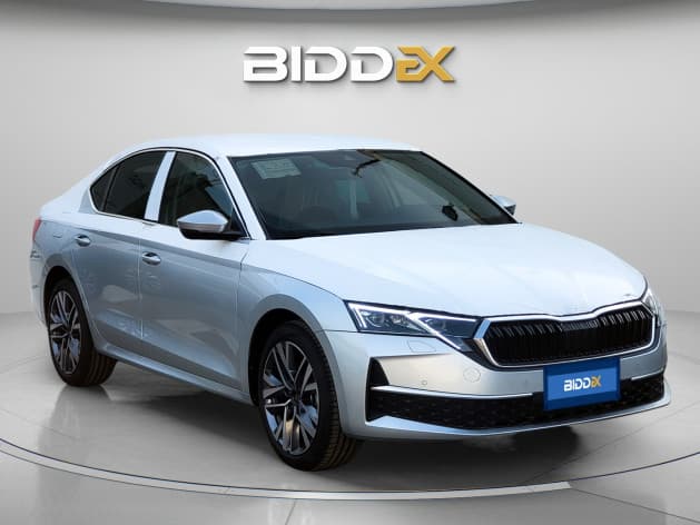 سكودا اوكتافيا A8 2025 سويت فضي أوتوماتيك — جديدة - 1