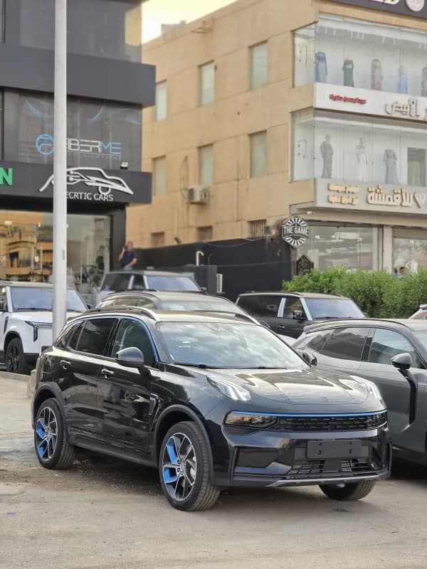 لينك اند كو ٠١ 2026 بريميم أسود أوتوماتيك — جديدة